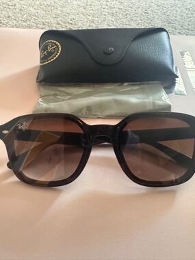 Ray Ban RB4458D